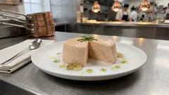 Räucherlachs-Auflauf im Wasserbad: so wird er cremig wie ein Flan